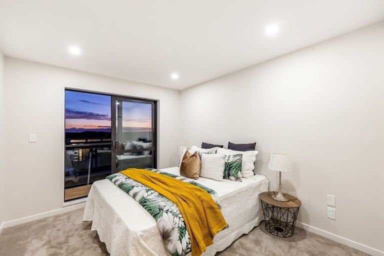 Photo of property in 46 Ascension Crescent, Orewa, 0931