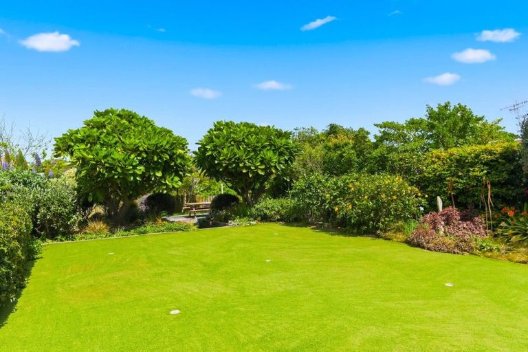 Photo of property in 43 Manuka Street, Otaki Beach, Otaki, 5512
