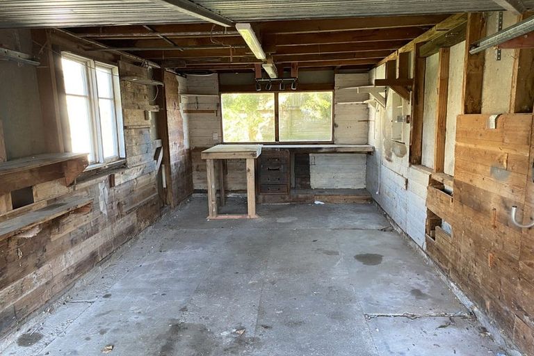 Photo of property in 14 John Street, Trentham, Upper Hutt, 5018