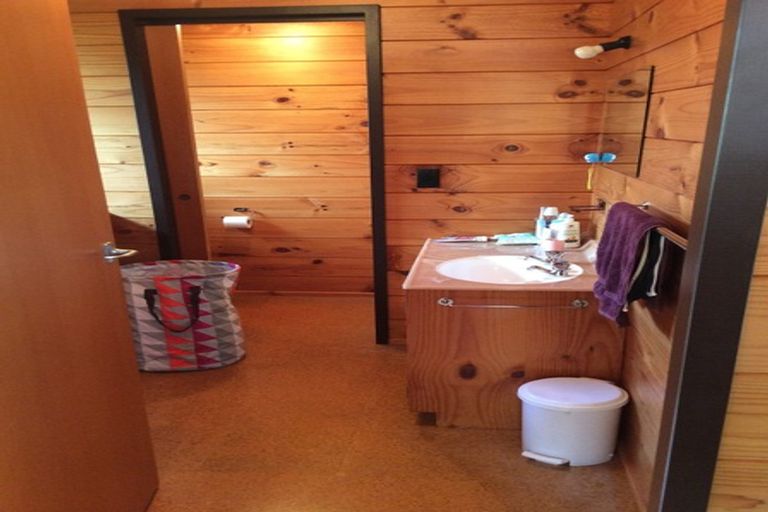 Photo of property in 6 Park Avenue, Waikanae, 5036