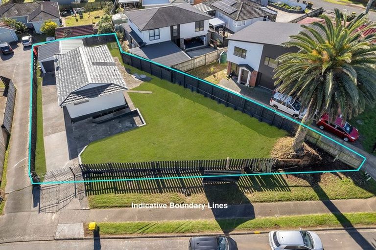 Photo of property in 3 Kendall Court, Wattle Downs, Auckland, 2103