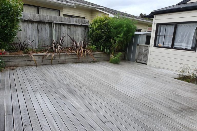 Photo of property in 74 Cortina Avenue, Johnsonville, Wellington, 6037