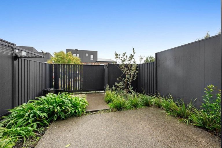 Photo of property in 19 Kotuitui Street, Manukau, Auckland, 2104