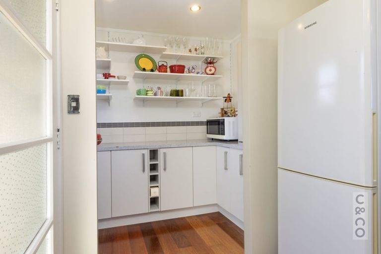 Photo of property in 33 Maude Street, Riverhead, 0820