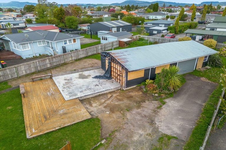 Photo of property in 22 Fenruss Street, Fairy Springs, Rotorua, 3015