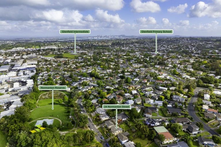 Photo of property in 24 Normanton Street, Glenfield, Auckland, 0629