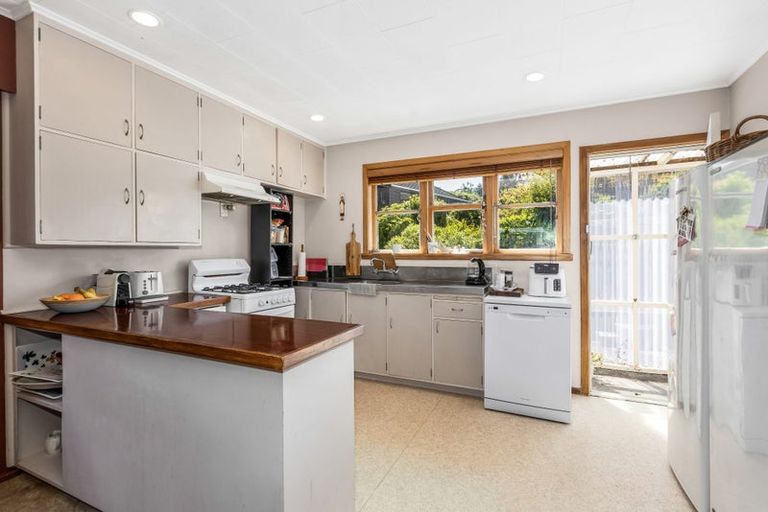 Photo of property in 8 Braemar Terrace, Johnsonville, Wellington, 6037