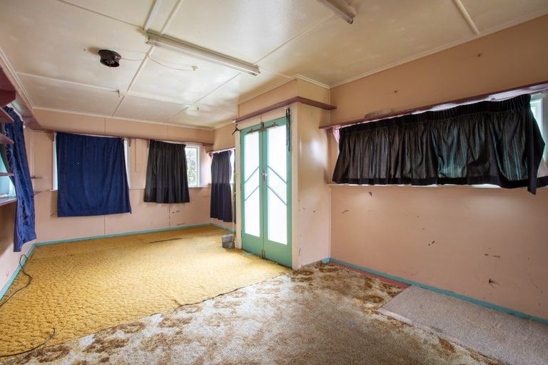 Photo of property in 340 High Street, Dannevirke, 4930