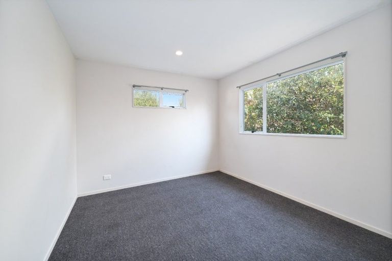 Photo of property in 13 Gala Place, Henderson, Auckland, 0612