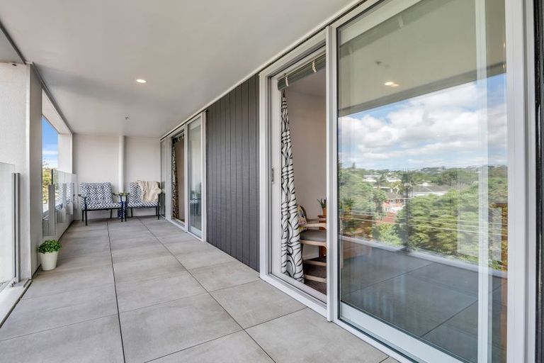 Photo of property in 304/25 Bute Road, Browns Bay, Auckland, 0630