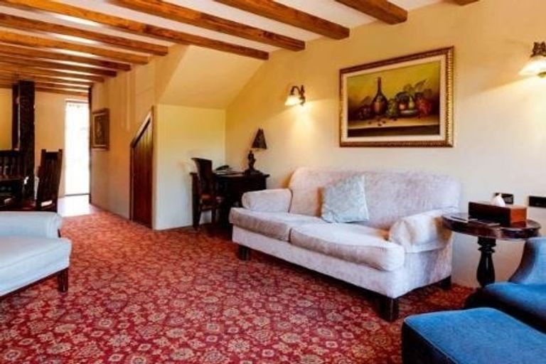 Photo of property in Orchard Cottages, 312/6 Point Road, Monaco, Nelson, 7011