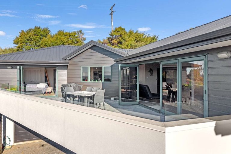 Photo of property in 111 Pacific View Drive, Whangamata, 3620