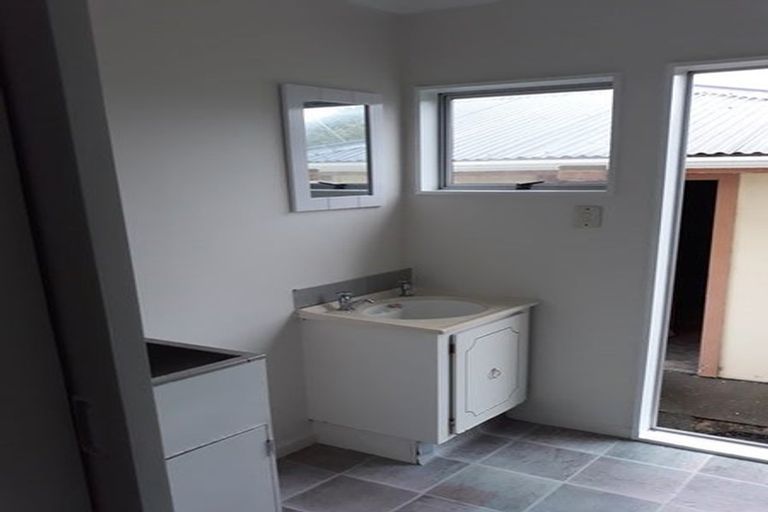 Photo of property in 15a Lancaster Street, Highbury, Palmerston North, 4412