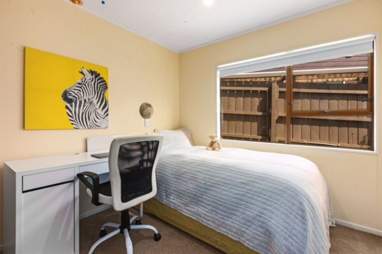 Photo of property in 21 Mercury Way, Whitby, Porirua, 5024