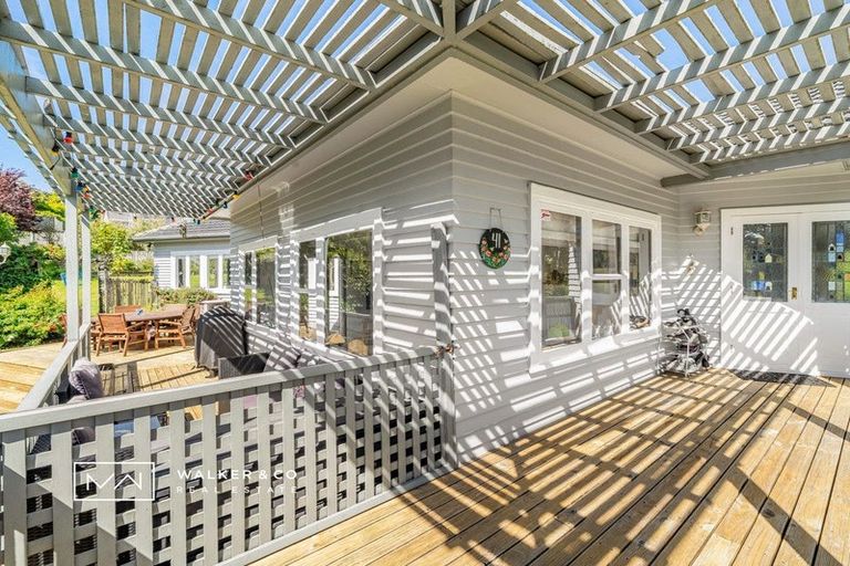 Photo of property in 41 Whitemans Road, Silverstream, Upper Hutt, 5019