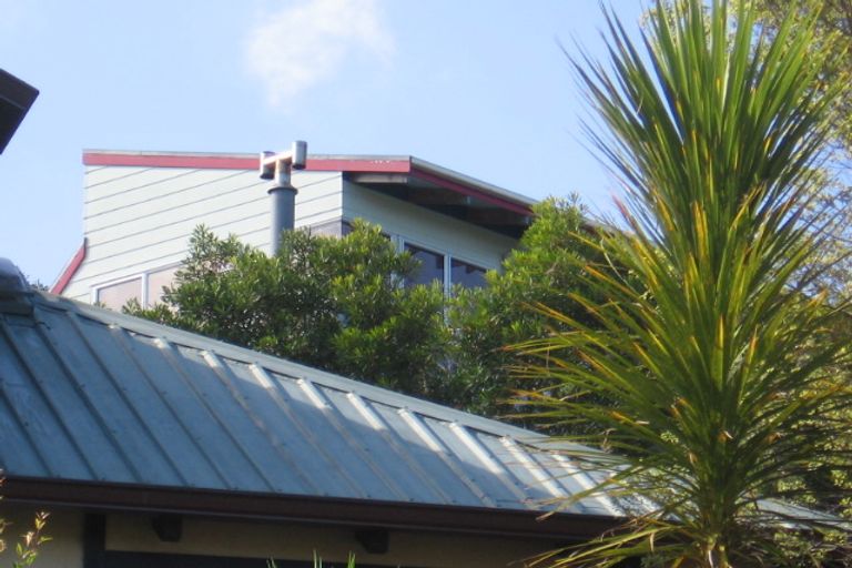 Photo of property in 35 Hebe Place, Birkenhead, Auckland, 0626