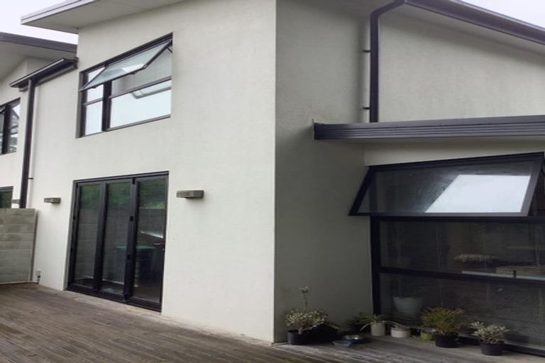 Photo of property in 3b The Oval, Hillmorton, Christchurch, 8024