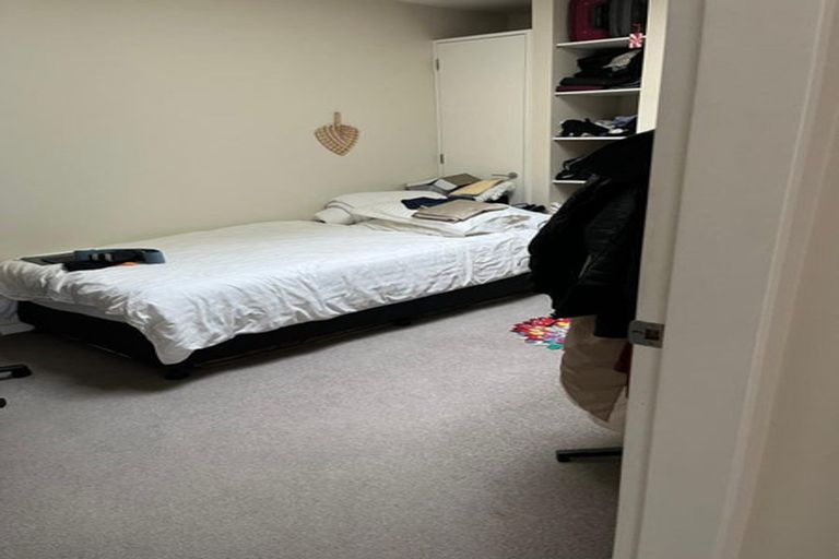 Photo of property in 25u4 Home Street, Mount Victoria, Wellington, 6011