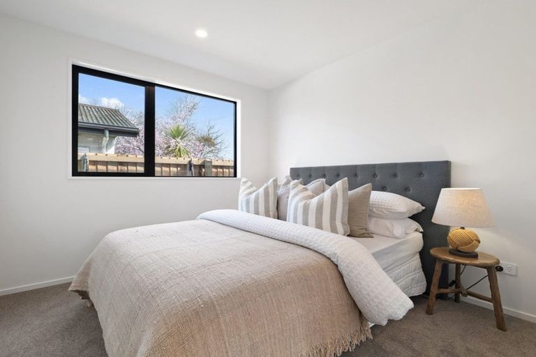 Photo of property in 2/8 Larch Place, Casebrook, Christchurch, 8051