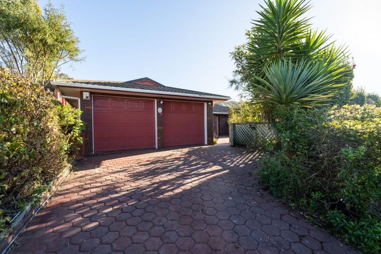 Photo of property in 8 Maywood Grove, Churton Park, Wellington, 6037