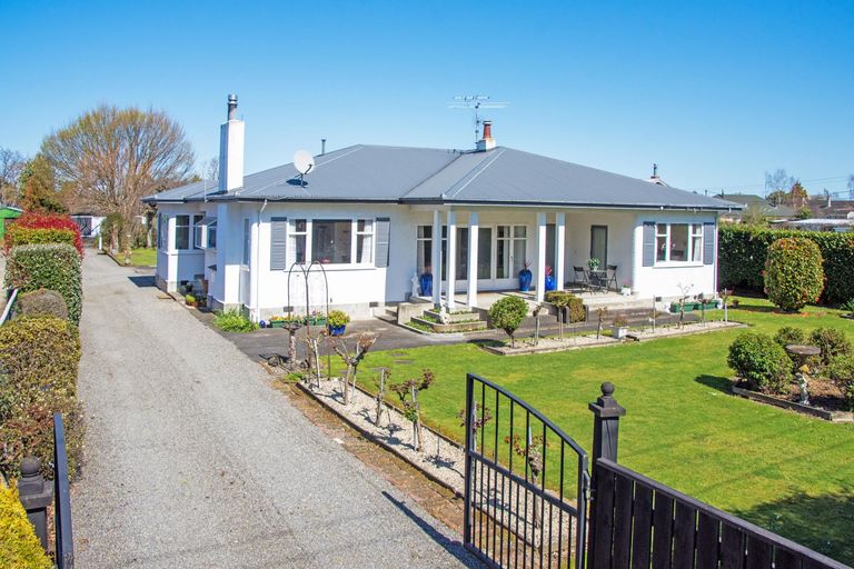 Photo of property in 77 High Street, Island Bay, Wellington, 6023