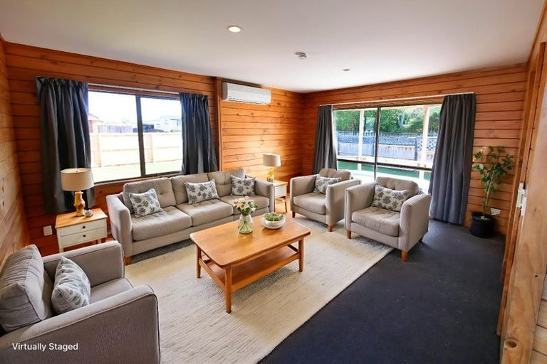 Photo of property in 91 St Annes Crescent, Wattle Downs, Auckland, 2103
