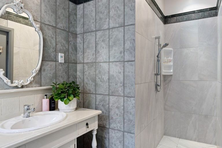Photo of property in 90 Iranui Road, Inner Kaiti, Gisborne, 4010