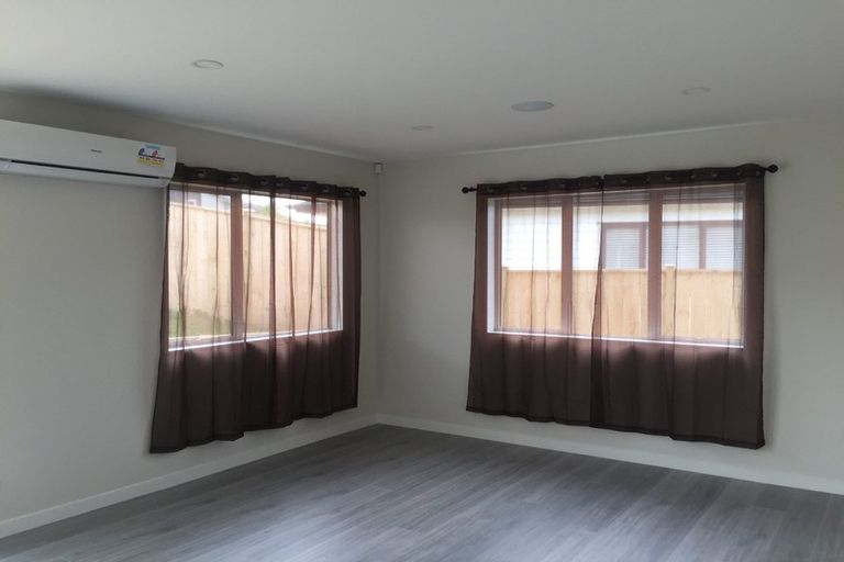 Photo of property in 55 Pitoitoi Drive, Riverhead, 0820