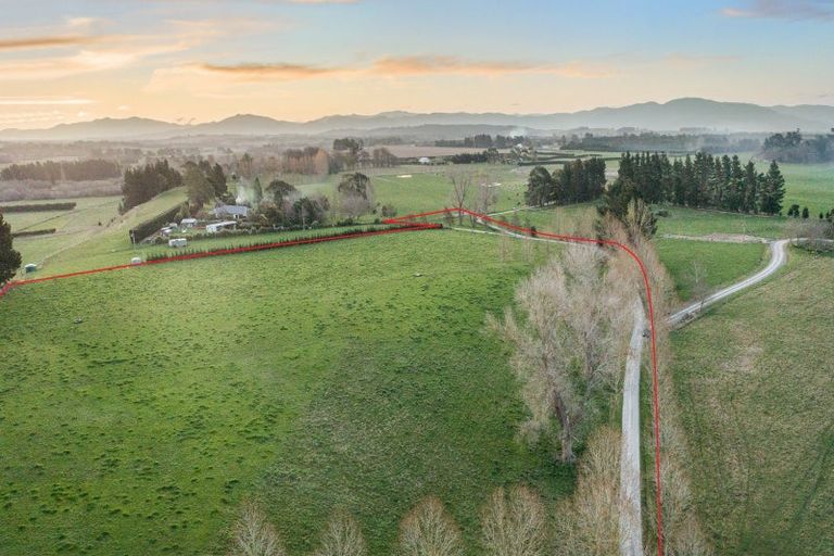 Photo of property in 934 Oxford Road, Fernside, 7471