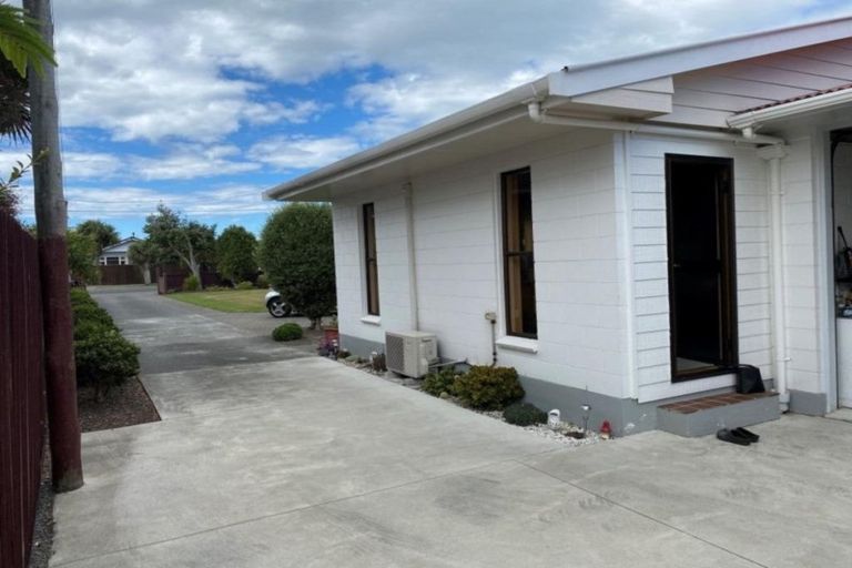 Photo of property in 232 Estuary Road, South New Brighton, Christchurch, 8062