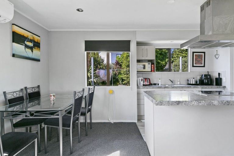 Photo of property in 2/23 Newberry Place, Richmond Heights, Taupo, 3330