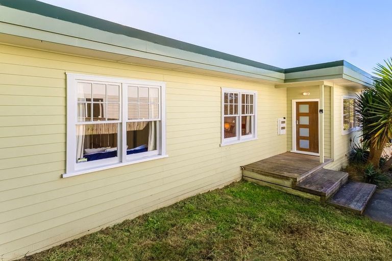 Photo of property in 15b Ratanui Road, Paraparaumu, 5032