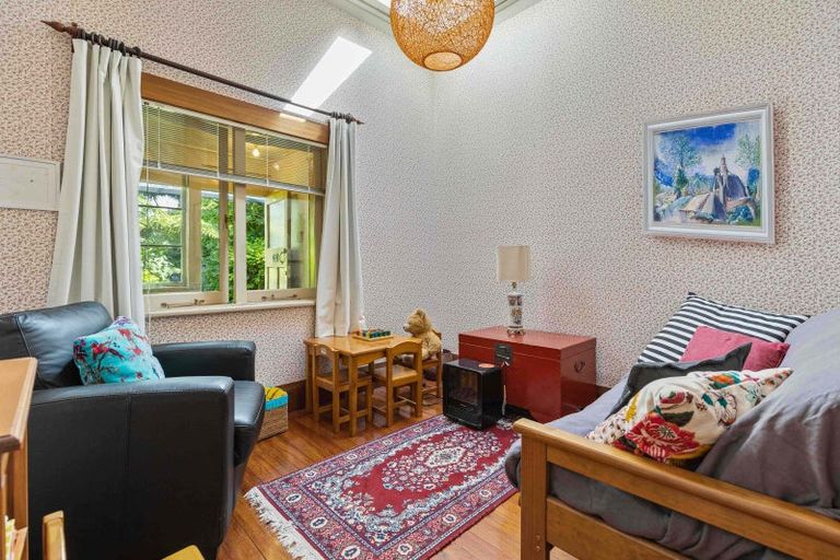 Photo of property in 24 Myrtle Street, Hamilton East, Hamilton, 3216