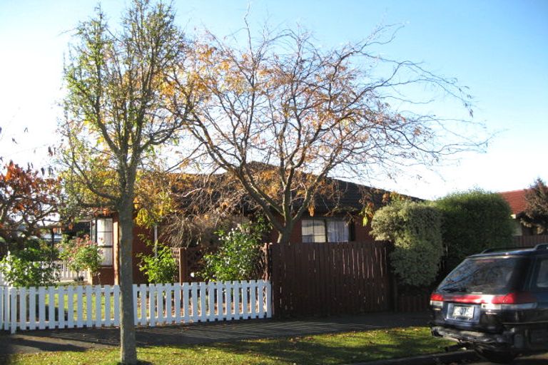 Photo of property in 38 Greenock Street, Redwood, Christchurch, 8051