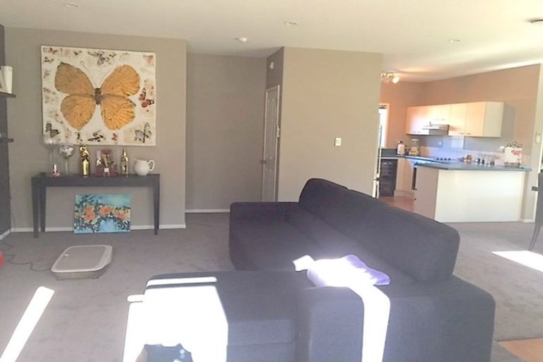 Photo of property in 33 William Dawson Crescent, Wigram, Christchurch, 8025