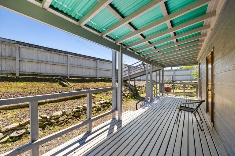 Photo of property in 62 Waikawa Road, Picton, 7220