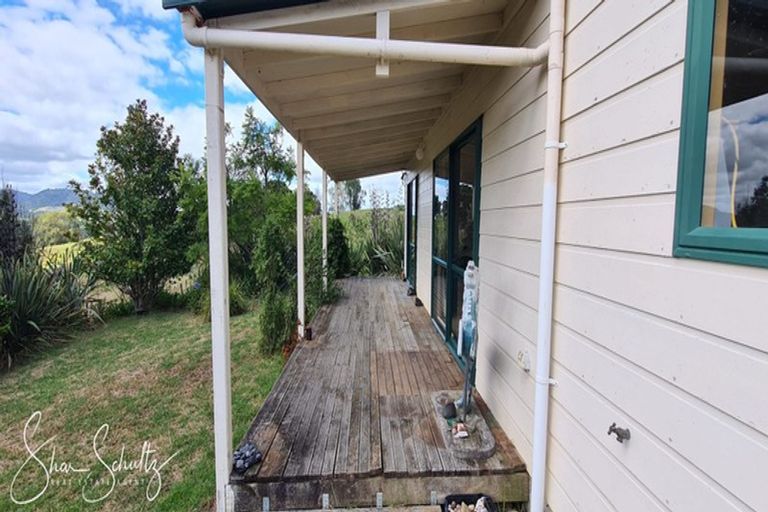 Photo of property in 105 Gorge Road, Maungaturoto, 0520