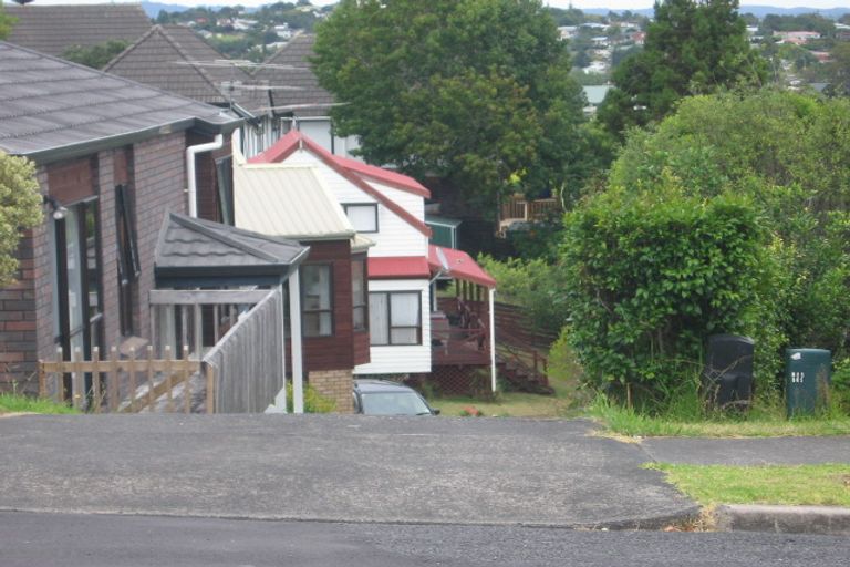 Photo of property in 88 Seaview Road, Glenfield, Auckland, 0629