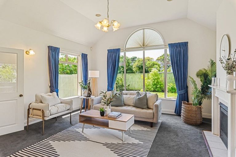 Photo of property in 2b Maple Lane, Waikanae, 5036