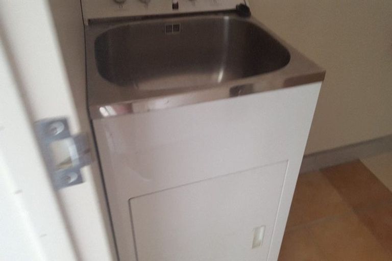 Photo of property in 26/8 Margan Avenue, New Lynn, Auckland, 0600