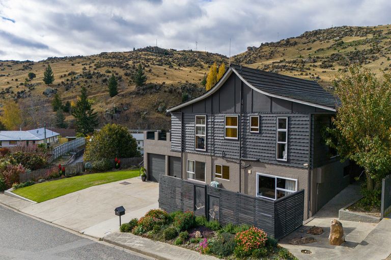 Photo of property in 5 Teviot Street, Roxburgh, 9500