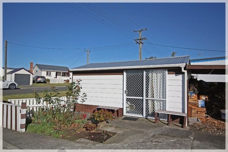 Photo of property in 167 Seabury Avenue, Foxton Beach, Foxton, 4815