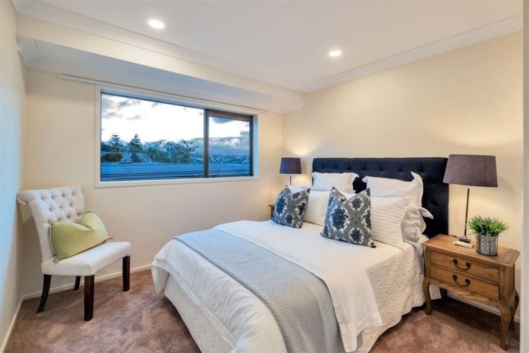 Photo of property in 27 Hollyhock Place, Browns Bay, Auckland, 0630