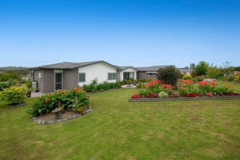 Photo of property in 28 Awatiro Drive, Kaukapakapa, 0871
