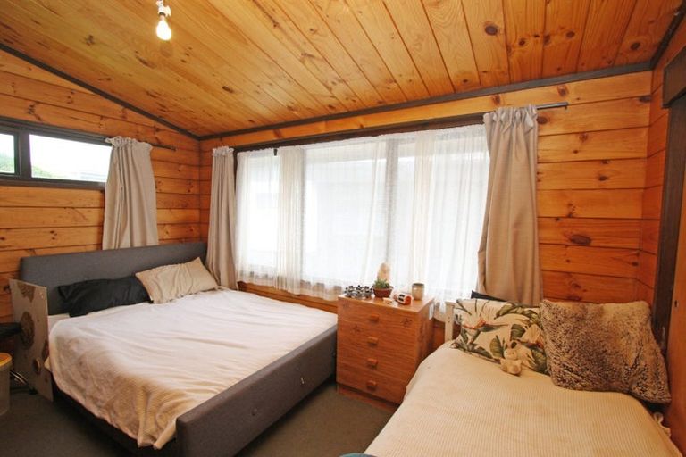 Photo of property in 50 Messenger Terrace, Oakura, 4314