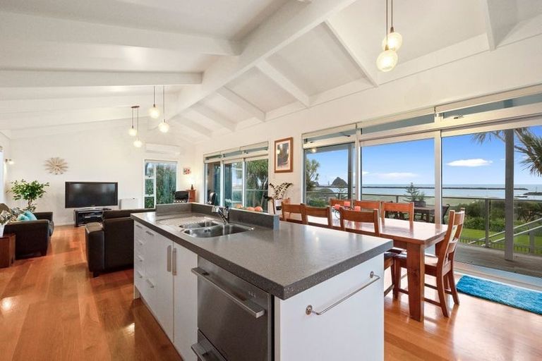 Photo of property in 22a Whiteley Street, Moturoa, New Plymouth, 4310