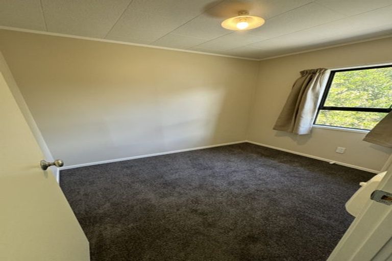 Photo of property in 64 Solar Road, Glen Eden, Auckland, 0602