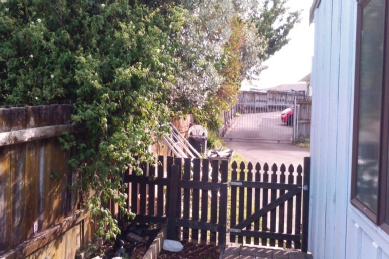 Photo of property in 139 Don Buck Road, Massey, Auckland, 0614