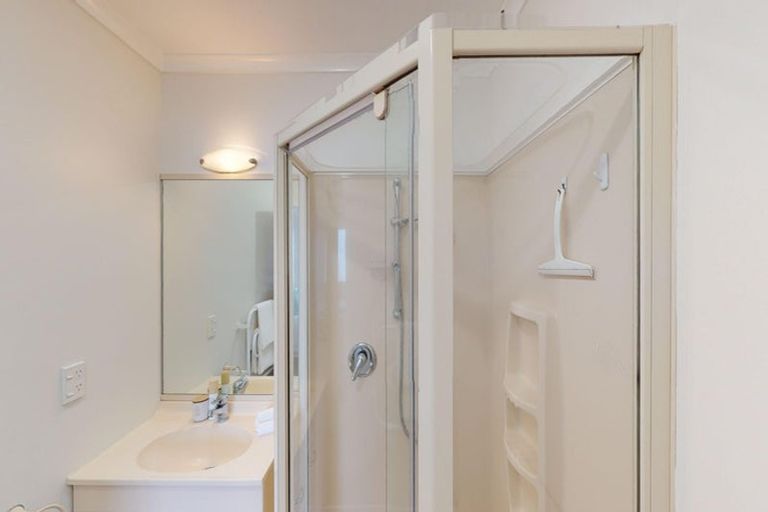 Photo of property in 17 Sirsi Terrace, Broadmeadows, Wellington, 6035