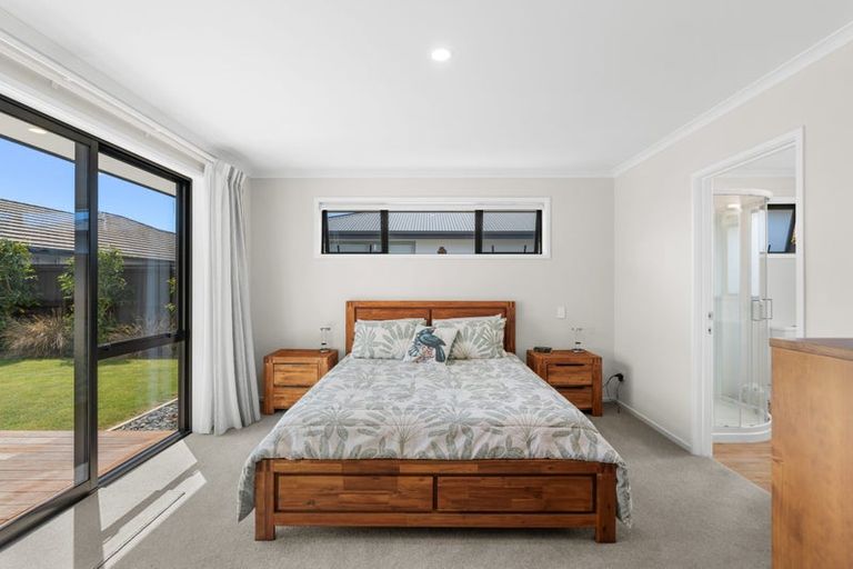 Photo of property in 6 Guyon Street, Marshland, Christchurch, 8083